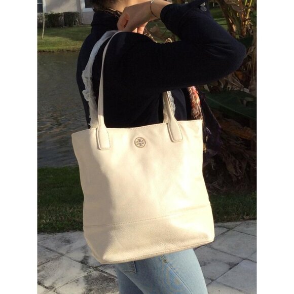 Tory Burch Michelle bucket bag tote Tan Leather Tote bag Large - Picture 2 of 14